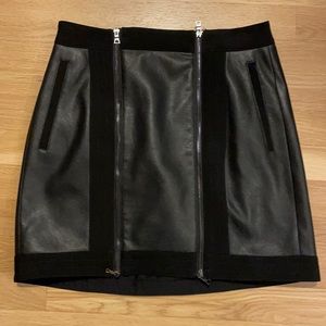 BCBGMAXAZRIA's Roxy mini leather skirt size XS